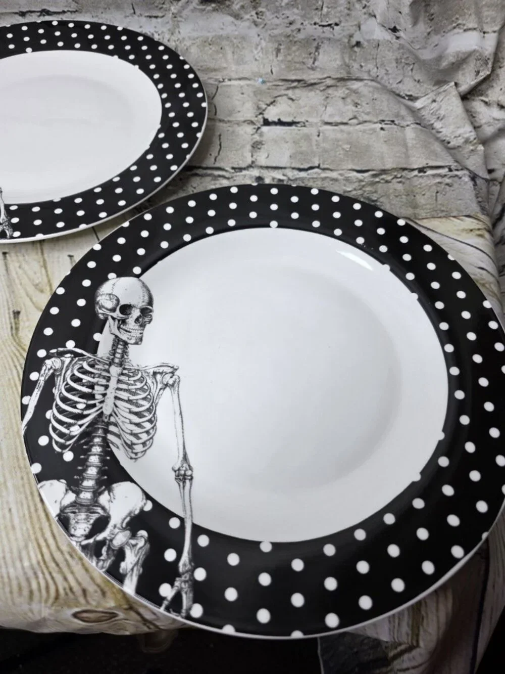 2 Ciroa Wicked Halloween Skeleton Polka Dot Dinner 10.5” Plates
